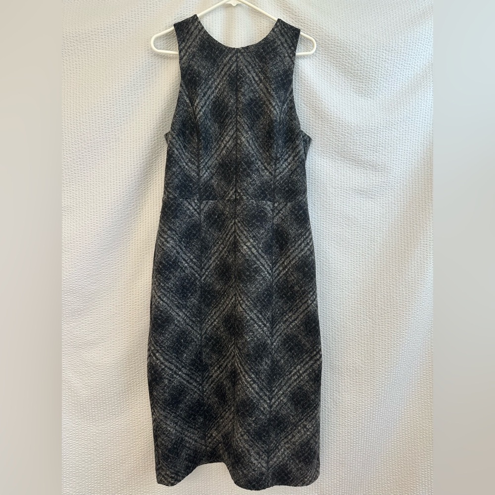 BANANA REPUBLIC Black Gray Plaid Wool Blend Sheath Dress Size 14 Sleeveless Midi